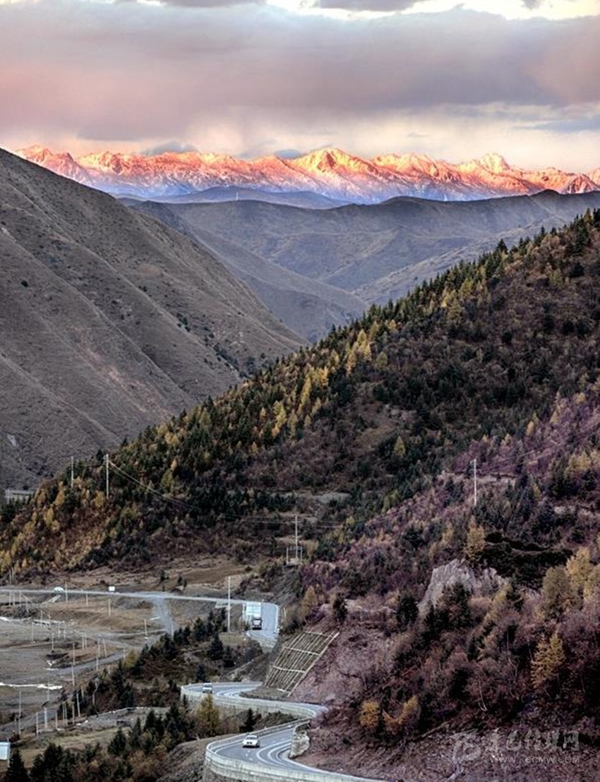 公路都這么美，你在川西高原到底錯(cuò)過(guò)了多少風(fēng)景？